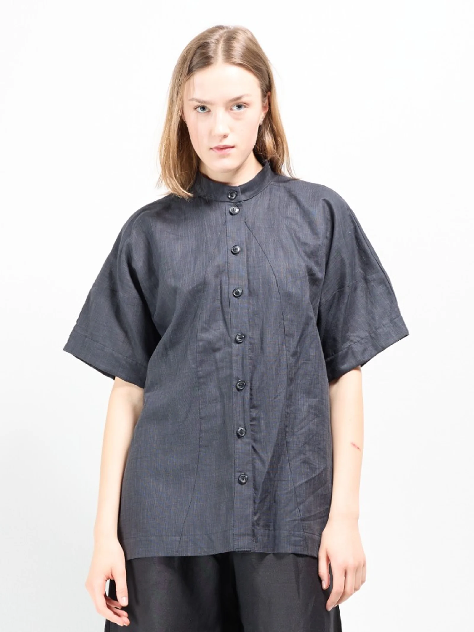 Women's oversize shirt – front view